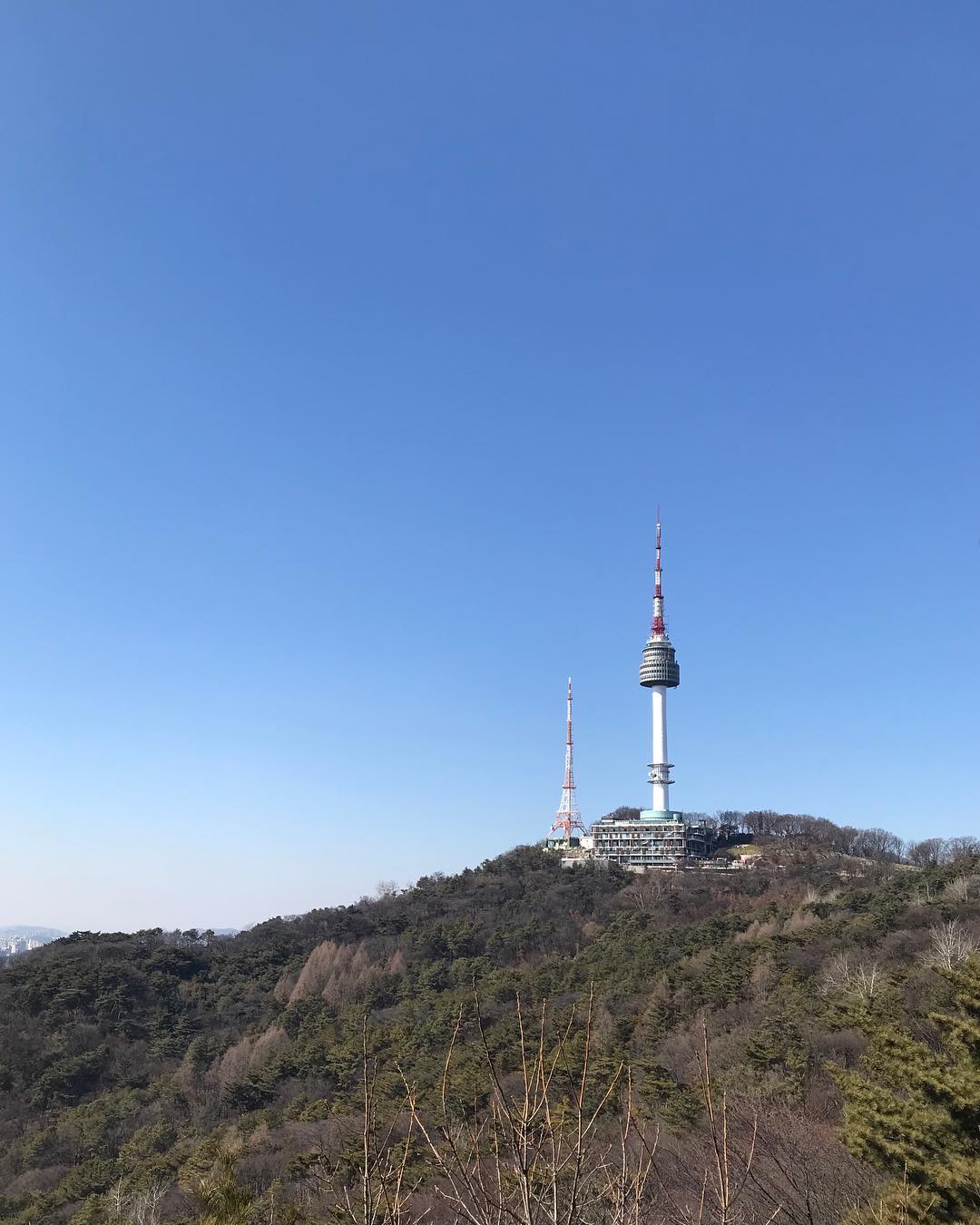 去韩国旅游首尔塔有必要去走一走